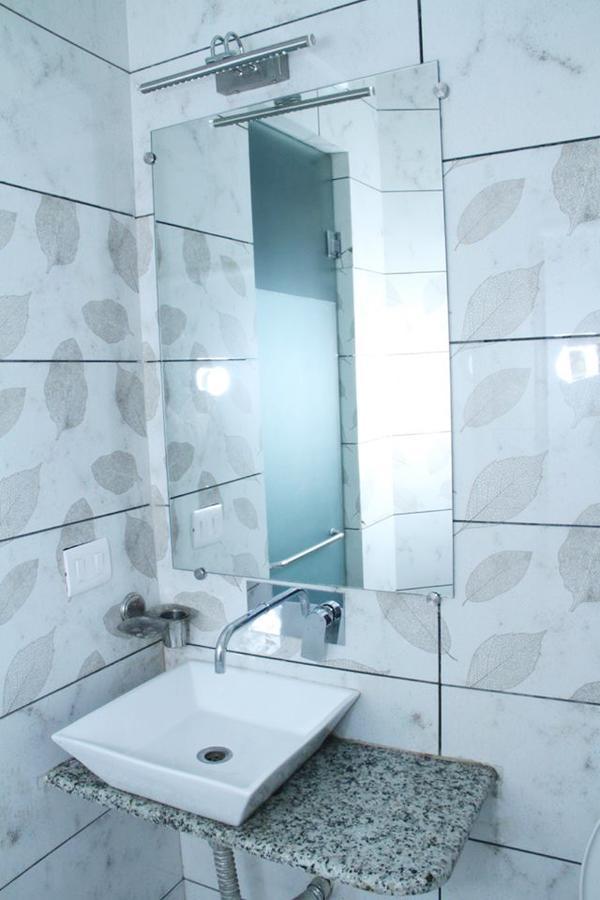 Dreamz Suites New Delhi Eksteriør billede